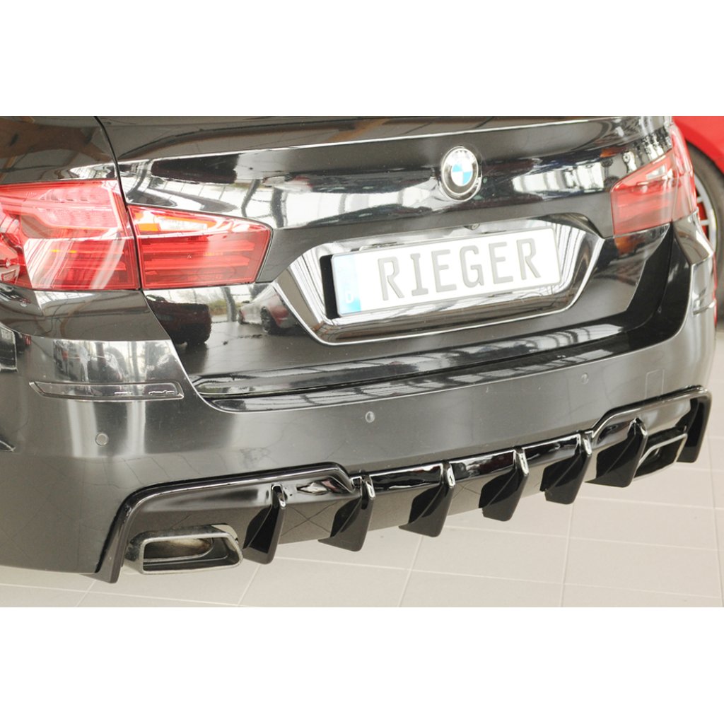 Rieger vložka zadního nárazníku (pro vozy s tažným zařízením) pro BMW řada 5 F11 touring, plast ABS lakovaný do černé lesklé barvy, pro orig. koncovky výfuku vlevo/vpravo