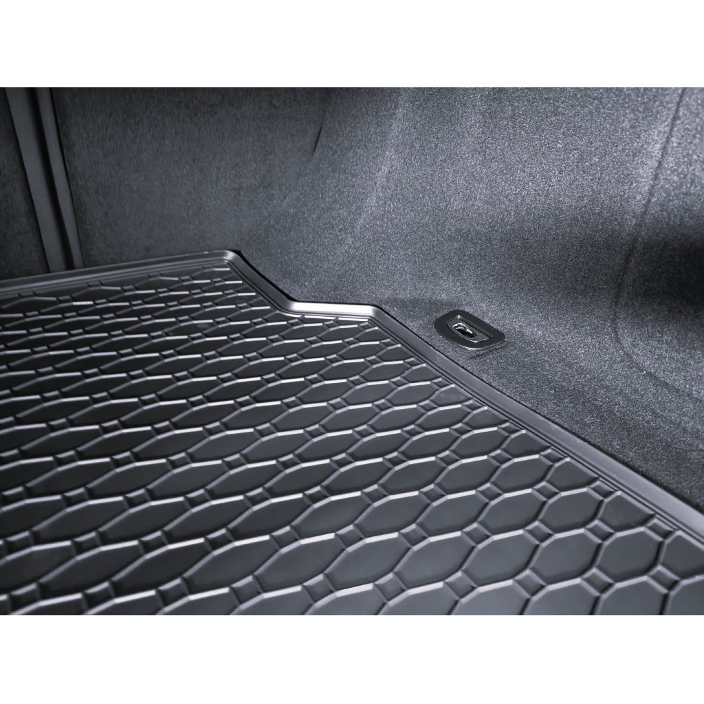 Vana do kufru gumová Alfa Romeo Giulia 4x2/4x4 2020- | RIGUM
