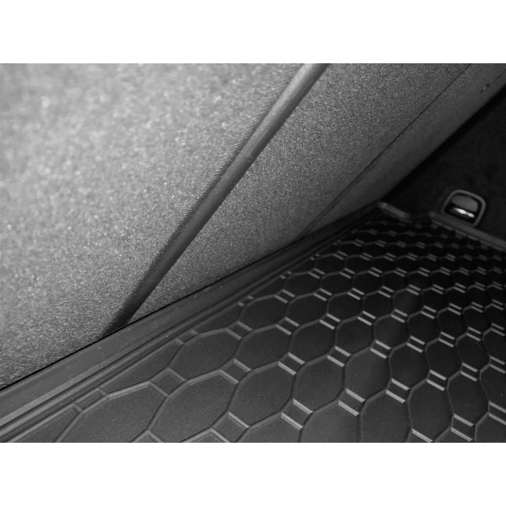 Vana do kufru gumová Audi A3 Sportback horní i dolní poloha 2020- | RIGUM