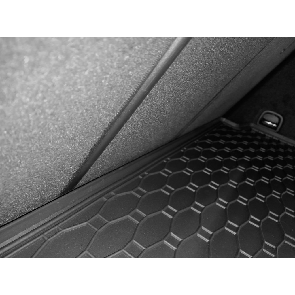 Vana do kufru gumová Audi A3 Sportback horní i dolní poloha 2020- | RIGUM