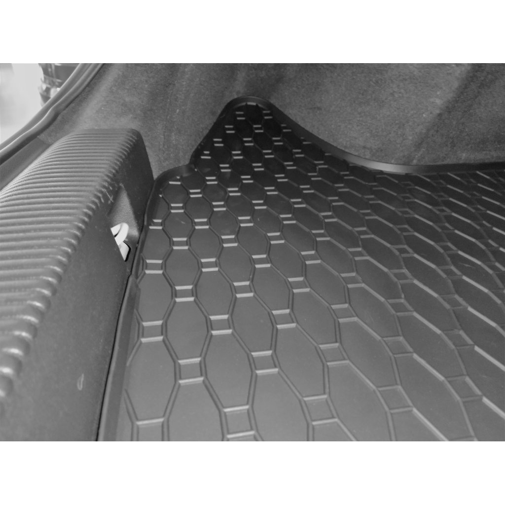 Vana do kufru gumová Audi Q3 s dojezdovým kolem 2011- | RIGUM