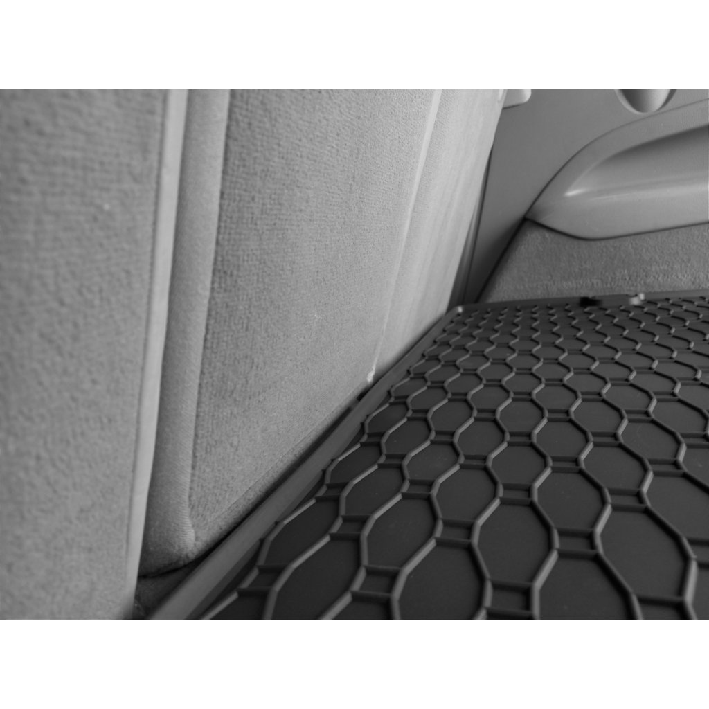 Vana do kufru gumová Audi Q7 7místný (3. řada sedadel je složená) 2007- | RIGUM