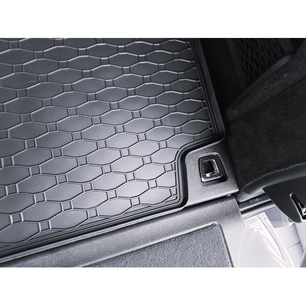 Vana do kufru gumová BMW X7 G07 2022- | RIGUM