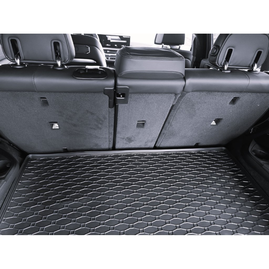 Vana do kufru gumová BMW X7 G07 2022- | RIGUM