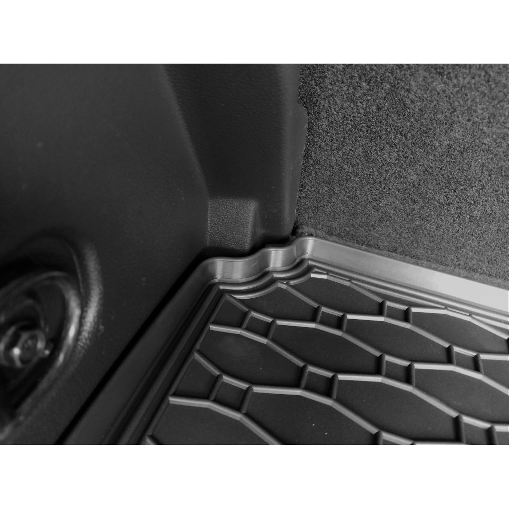 Vana do kufru gumová Chevrolet Trax 2013- | RIGUM