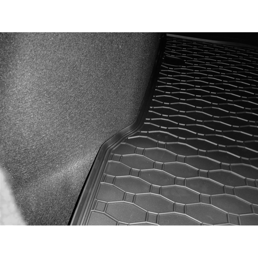 Vana do kufru gumová Dacia Duster 4x2 2010- | RIGUM
