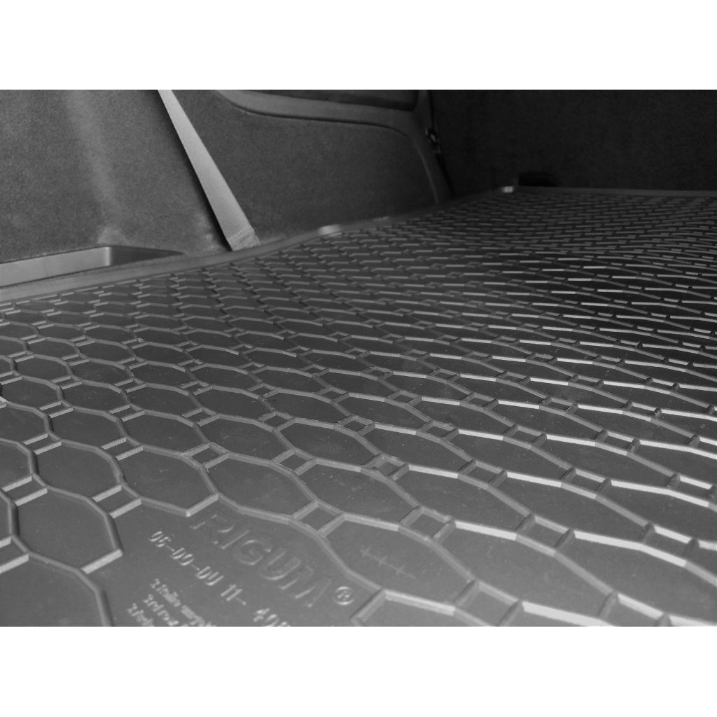 Vana do kufru gumová Dodge Durango 3. řada sklopená 2010- | RIGUM