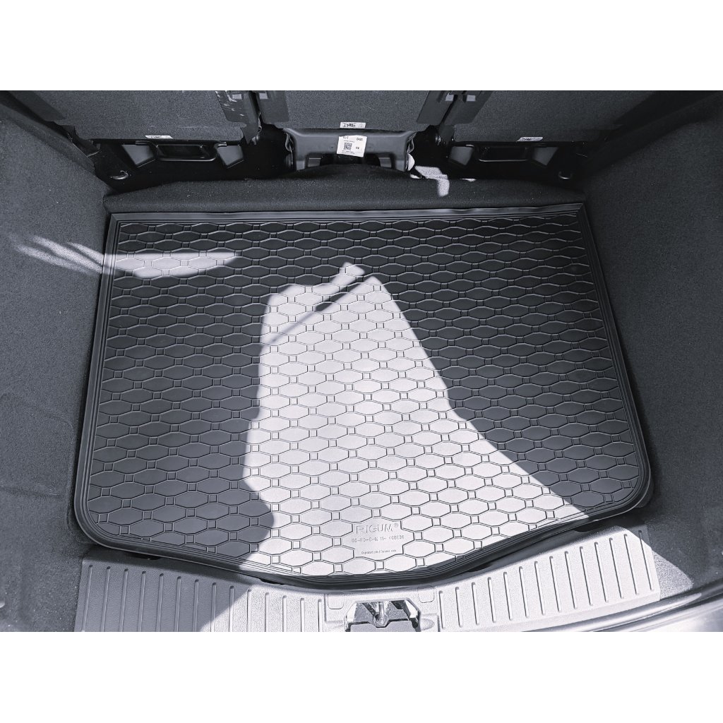 Vana do kufru gumová Ford C-Max dojezdové kolo/opravná sada 2010-2019 | RIGUM