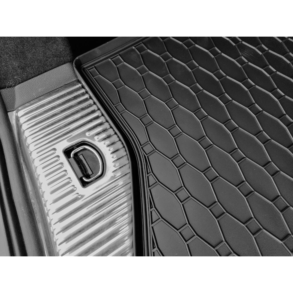 Vana do kufru gumová Ford Mondeo Turnier 2014- | RIGUM