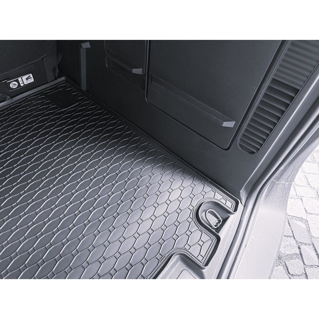 Vana do kufru gumová Ford Tourneo Courier 2023- | RIGUM