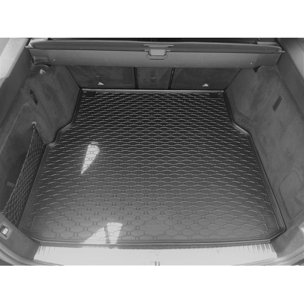 Vana do kufru gumová Mercedes C-Class S205 combi 2014- | RIGUM