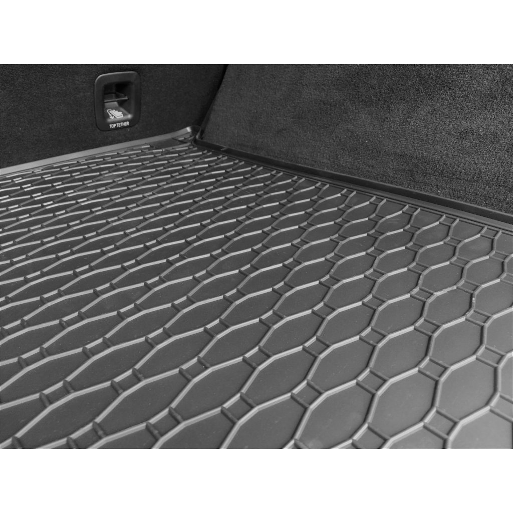 Vana do kufru gumová Mercedes ML 2011-2015 | RIGUM