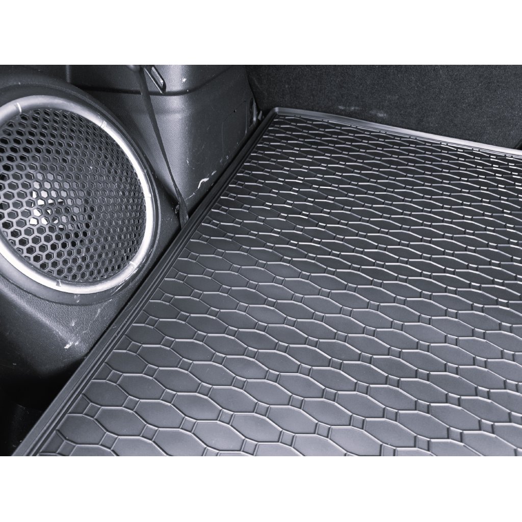 Vana do kufru gumová Mitsubishi Outlander 5 místné 2012- | RIGUM