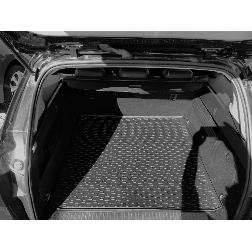 Vana do kufru gumová Opel Astra J Sports tourer 2010- | RIGUM