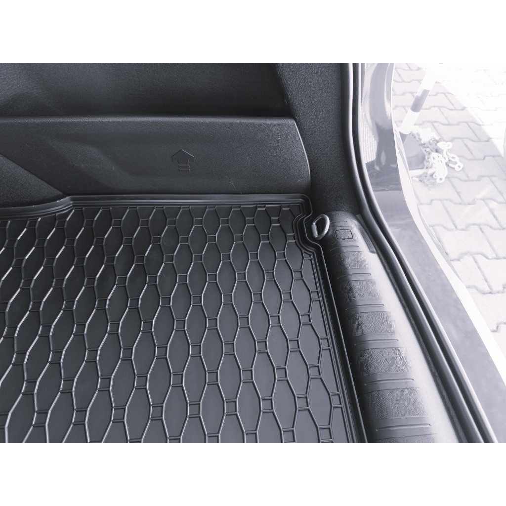 Vana do kufru gumová Peugeot 308 SW combi 2014- | RIGUM