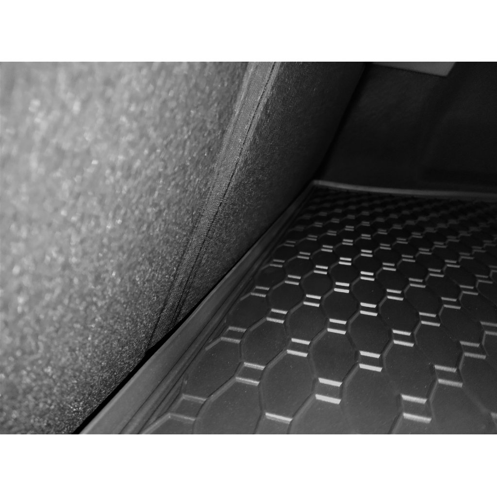 Vana do kufru gumová Renault horní poloha Captur 2020- | RIGUM