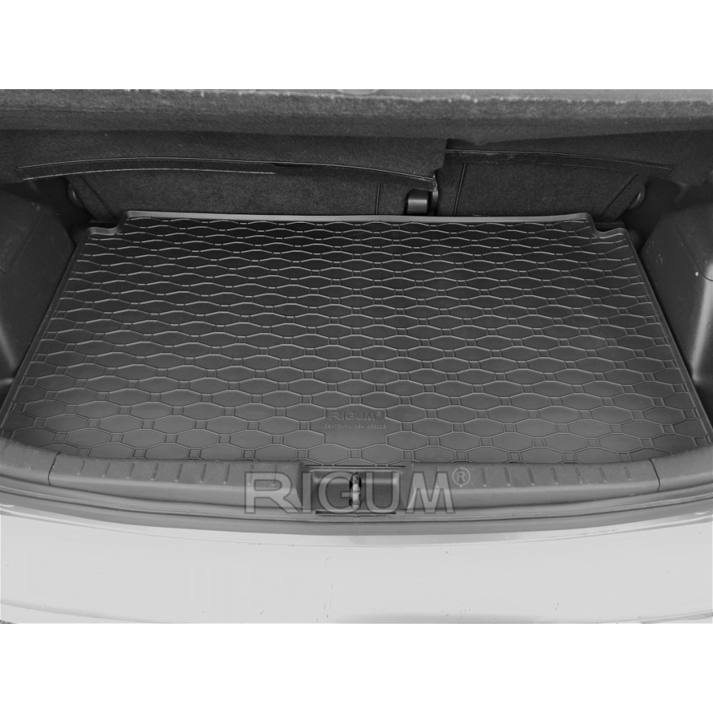 Vana do kufru gumová Toyota Yaris 2006- | RIGUM