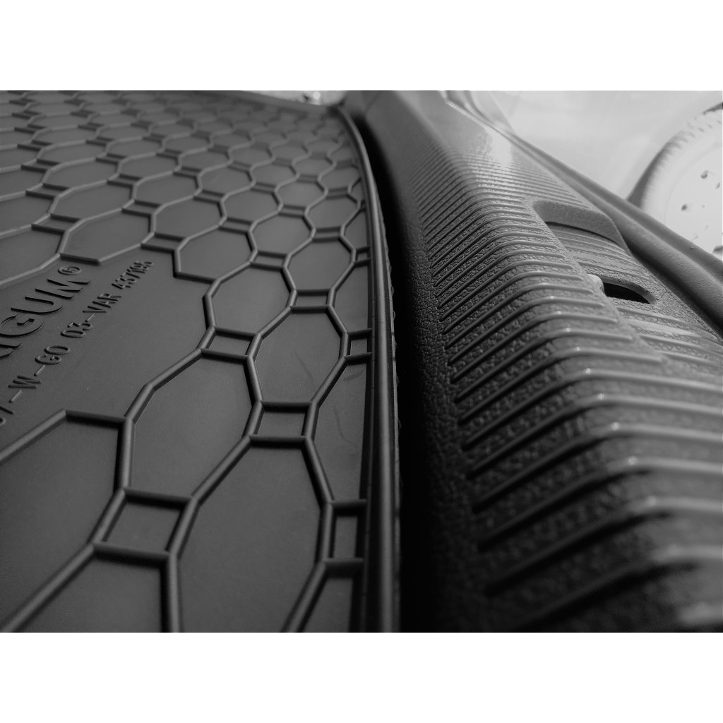 Vana do kufru gumová Volkswagen Golf V Variant 2003- | RIGUM