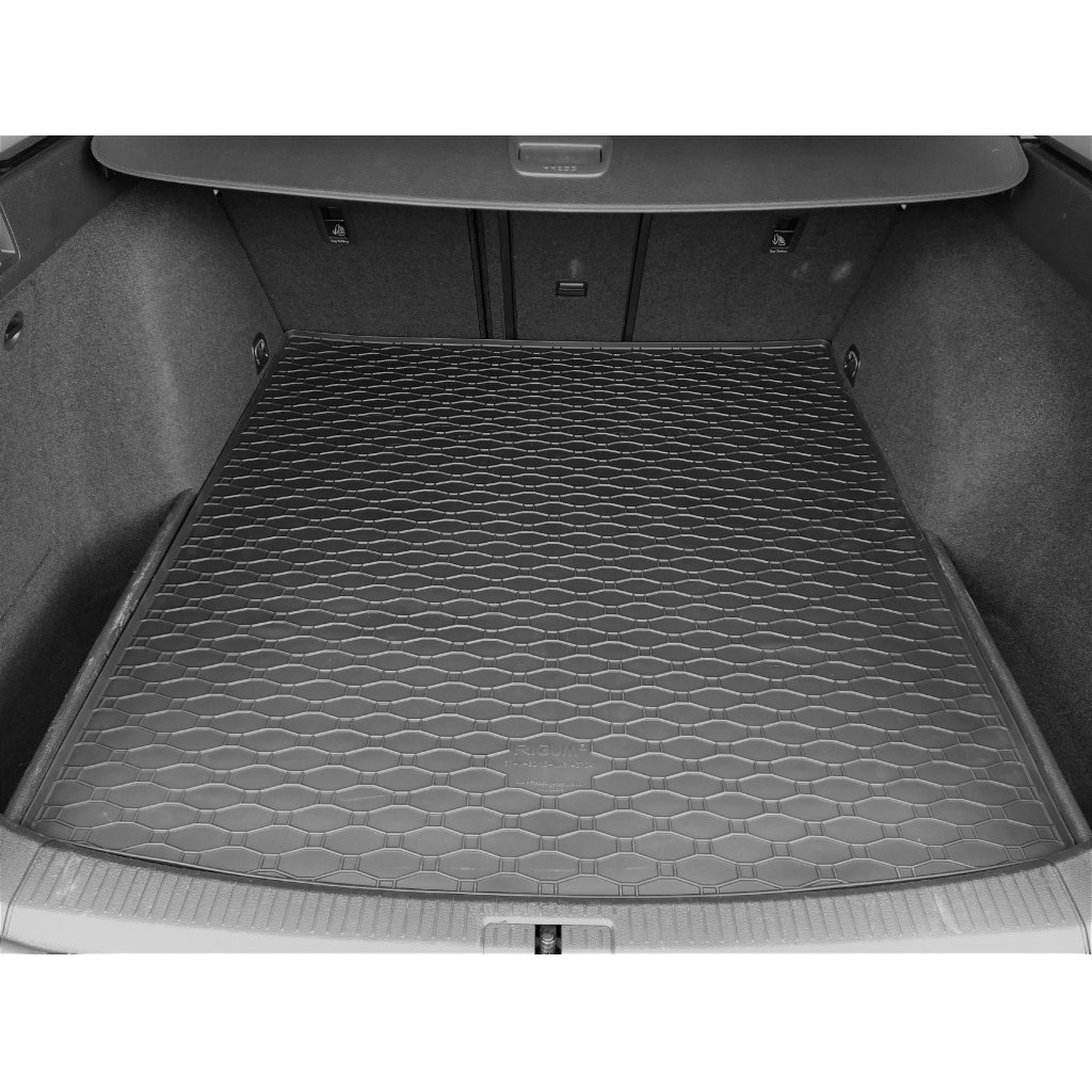 Vana do kufru gumová Volkswagen Golf VII Variant horní poloha 2013- | RIGUM
