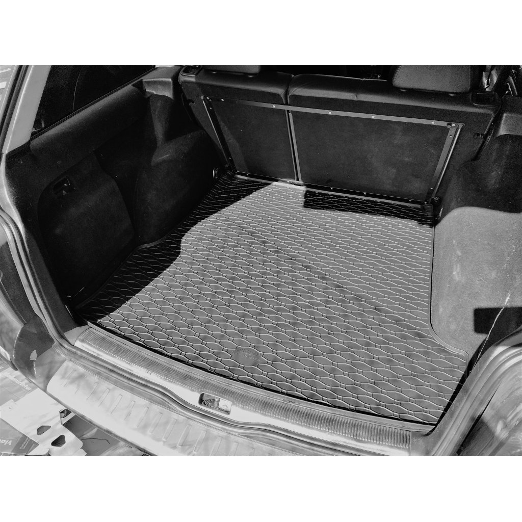 Vana do kufru gumová Volkswagen Passat B5 variant 1997- | RIGUM