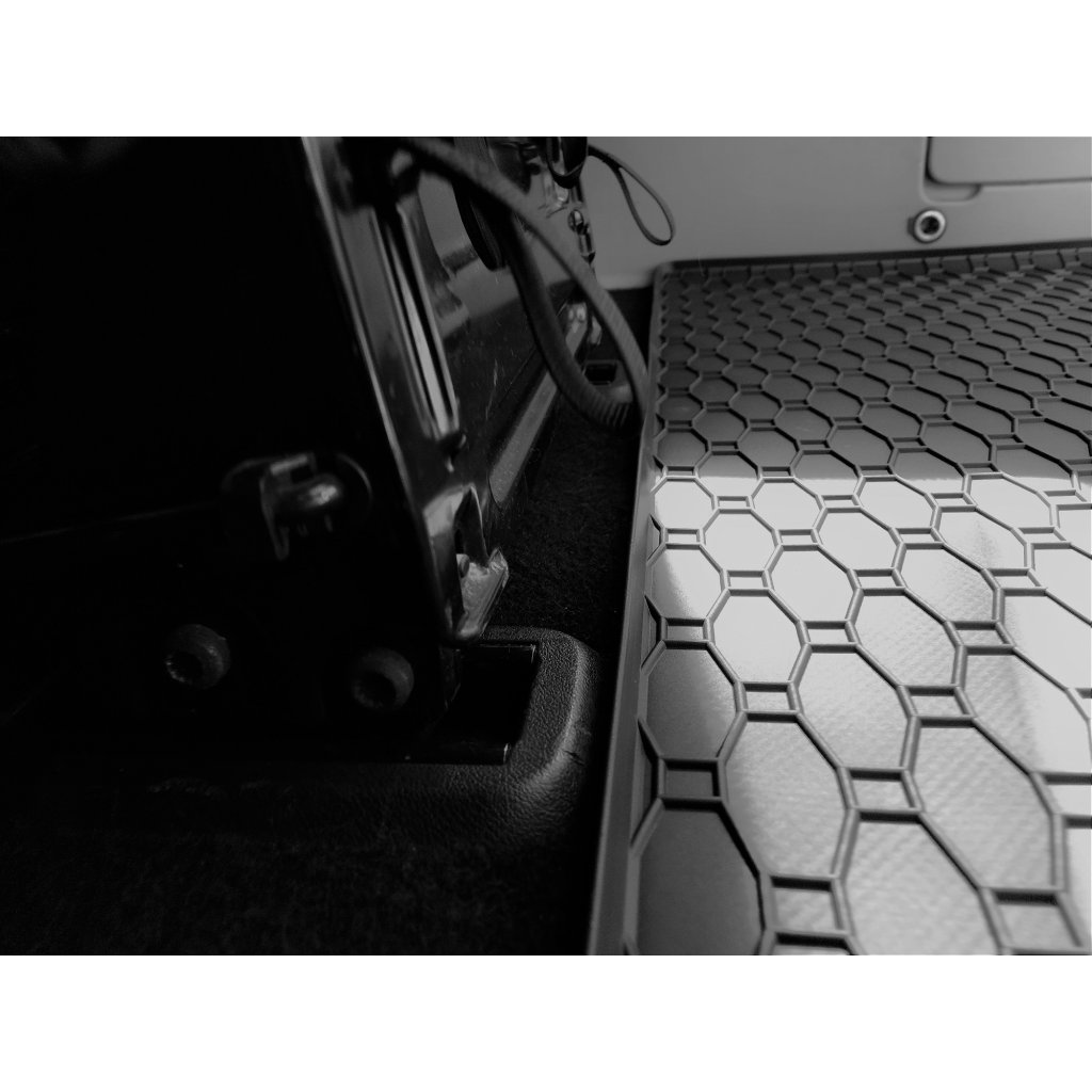 Vana do kufru gumová Volkswagen T5 Multivan L1 2003- | RIGUM