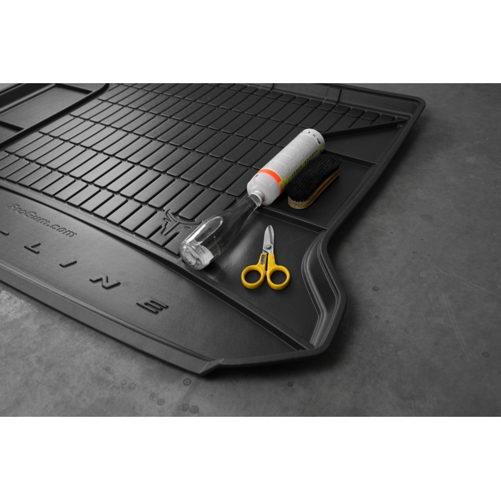 Vana do kufru plast FROGUM Mitsubishi Outlander III 5os. bez plast. vložky do kufru 2012-