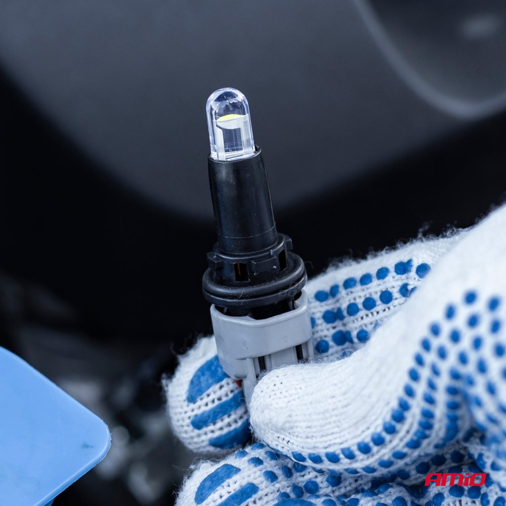 Žárovka 12V LED T10 (W5W), bílá, 02645
