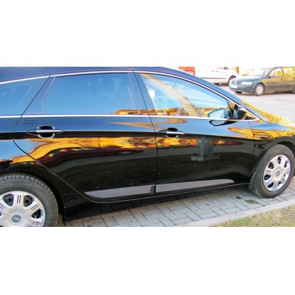 Boční lišty na dveře Hyundai i40 5dv Combi 2011-2019 F39 | Rider