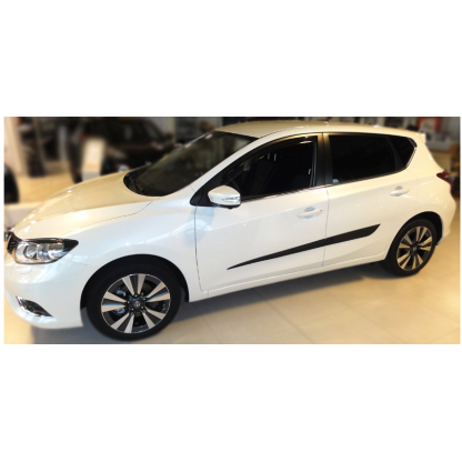 Boční lišty na dveře Nissan Pulsar 2014-2018 F42 | Rider