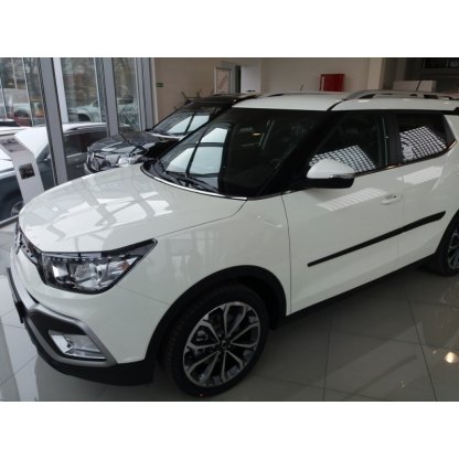 Boční lišty na dveře SsangYong Tivoli 2015- F27 | Rider