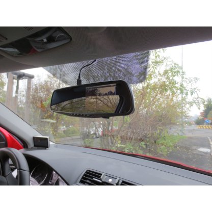 DUAL FULL HD kamera integrovaná v zrcátku s 4,3" LCD