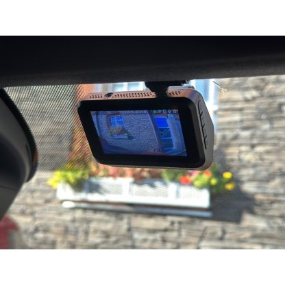 DUAL plochá 2K kamera s 3,5" LCD, GPS, WiFi, české menu