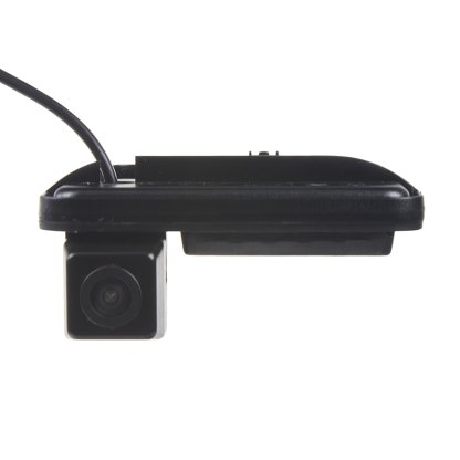 Kamera formát PAL/NTSC do vozu Mercedes B v madle kufru
