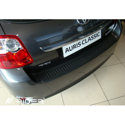 Kryt nákladové hrany Toyota Auris 2007- | Rider