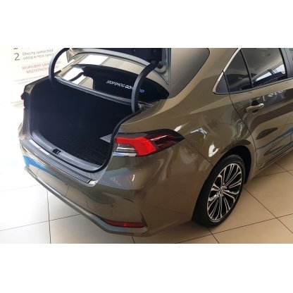 Kryt nákladové hrany Toyota Corolla Sedan 2019- | Rider