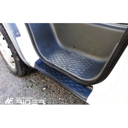 Kryty prahů Iveco Daily 2006- | Rider