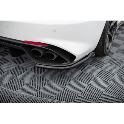 Maxton Design boční difuzory pod zadní nárazník pro Alfa Romeo Giulia Qaudrifoglio, černý lesklý plast ABS