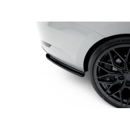 Maxton Design boční difuzory pod zadní nárazník pro Škoda Superb Mk3, černý lesklý plast ABS