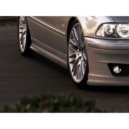 Maxton Design boční prahy pro BMW řada 5 E39, plast ABS bez povrchové úpravy