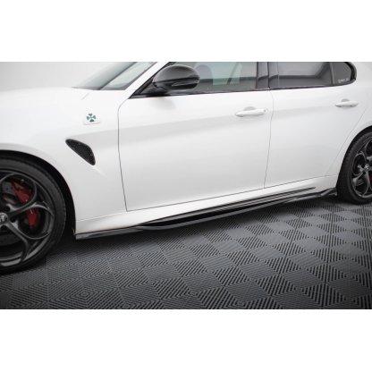 Maxton Design difuzory pod boční prahy pro Alfa Romeo Giulia Qaudrifoglio, černý lesklý plast ABS