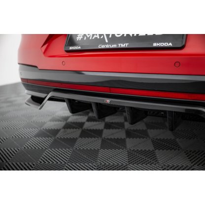 Maxton Design spoiler pod zadní nárazník s žebrováním pro Škoda Enyaq iV RS Mk1, černý lesklý plast ABS