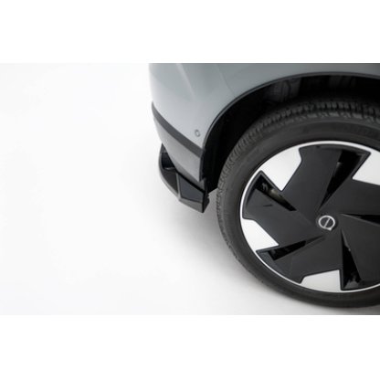 Maxton Design spoiler pod zadní nárazník s žebrováním pro Volvo EX30 Mk1, černý lesklý plast ABS
