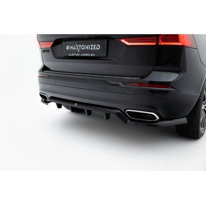 Maxton Design spoiler pod zadní nárazník s žebrováním pro Volvo XC60 Mk 2, černý lesklý plast ABS