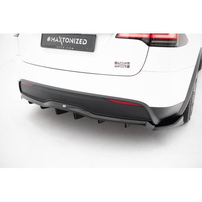 Maxton Design spoiler pod zadní nárazník s žebrováním v.2 pro Tesla Model X Mk1 Facelift, černý lesklý plast ABS