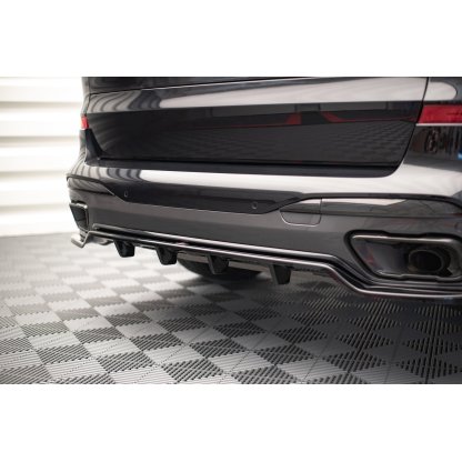 Maxton Design středový spoiler pod zadní nárazník s žebrováním pro BMW X7 G07, černý lesklý plast ABS