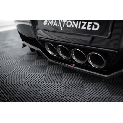 Maxton Design středový spoiler pod zadní nárazník s žebrováním pro Chevrolet Corvette C7, černý lesklý plast ABS, Stingray