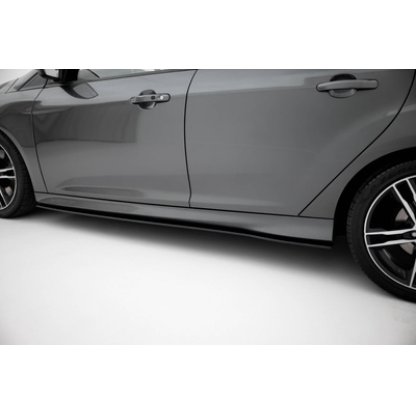Maxton Design "Street Pro" difuzory pod boční prahy pro Ford Focus ST Mk3 Facelift, plast ABS bez povrchové úpravy, s červenou linkou