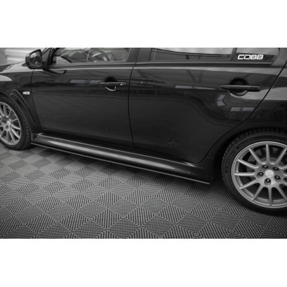 Maxton Design "Street Pro" difuzory pod boční prahy pro Mitsubishi Lancer Evo Mk10, plast ABS bez povrchové úpravy, s černou a červenou linkou