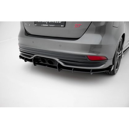 Maxton Design ''Street Pro'' difuzory pod boční prahy s křidélky pro Ford Focus ST Mk3 Facelift, plast ABS bez povrchové úpravy, s černou linkou