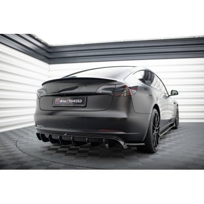 Maxton Design vložka zadního nárazníku ver.2 pro Tesla Model 3 Mk1, černý lesklý plast ABS